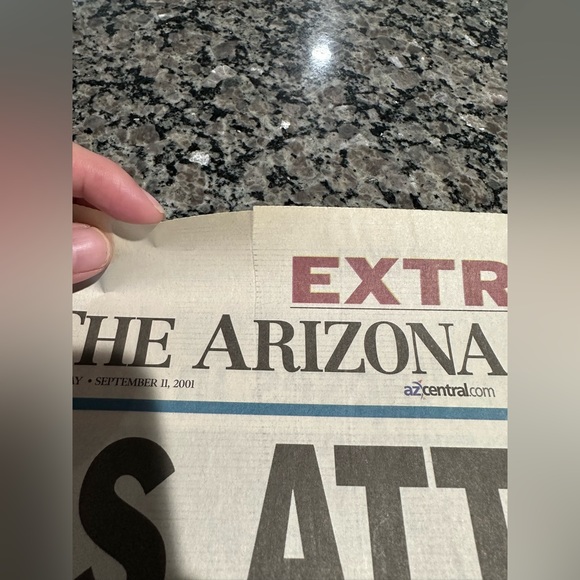 Day of 9/11 Newspaper Arizona Republic Extra Edition (used) - September 11 2001 - Picture 5 of 7